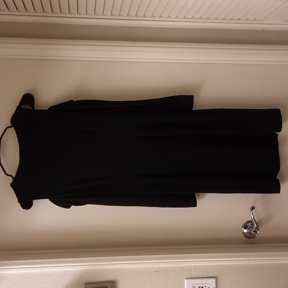 NWT, Carmen Marc Valvo Cold Shoulder Cut and Sew Dress - Picture 8 of 13